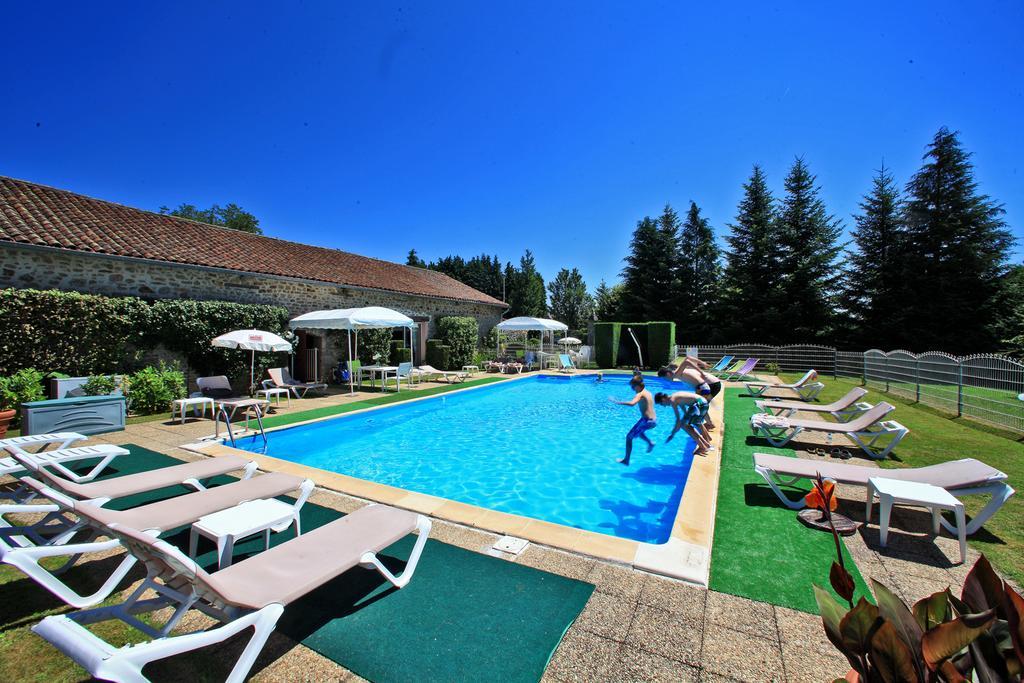 Hotellerie De Plein Air Camping Leychoisier Bonnac-la-Côte Eksteriør billede